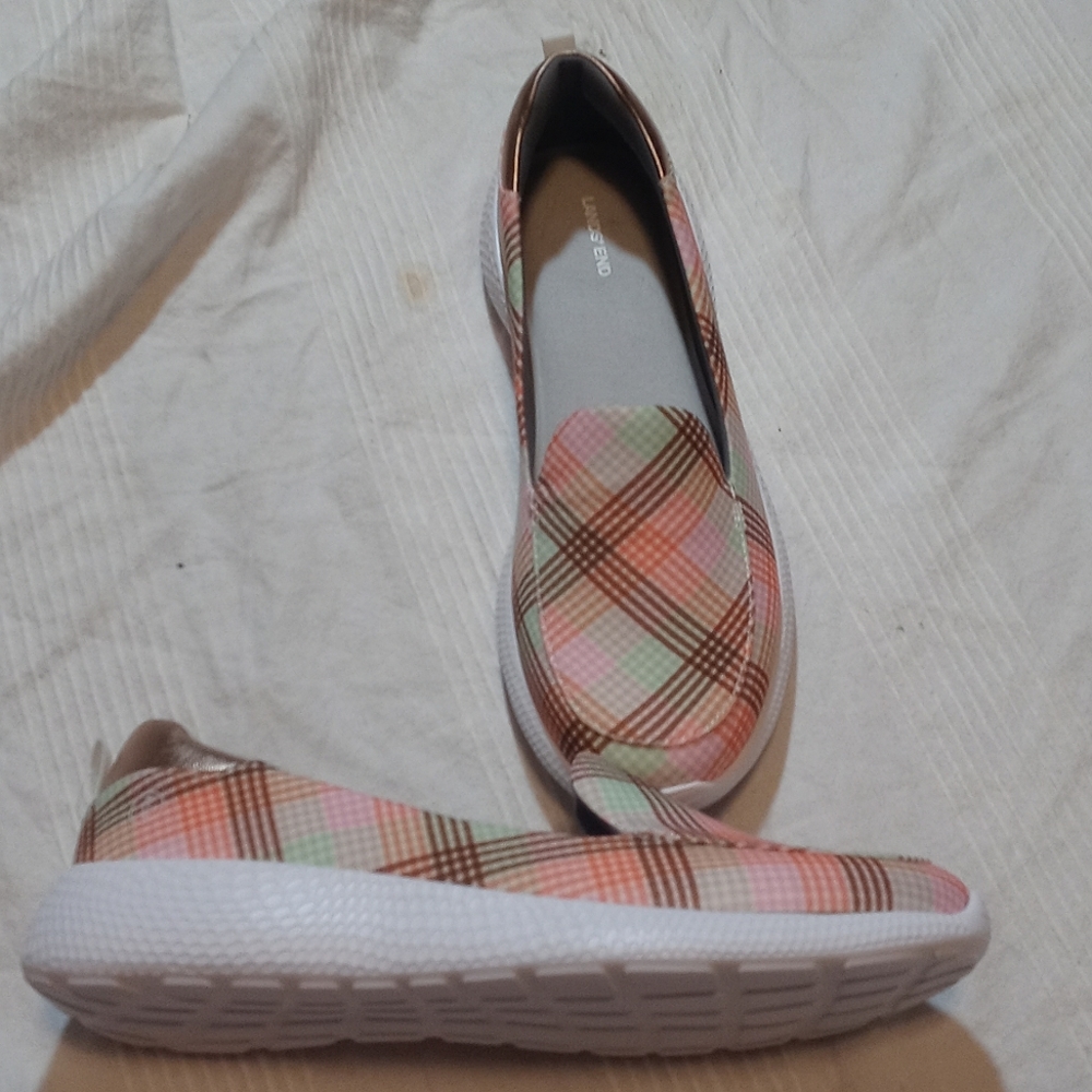 NEW LANDS'END GATAS LIGHTWEIGHT COMFORT SLIP-ON SHOES WOMENS 10 B LOAFERS FLATS